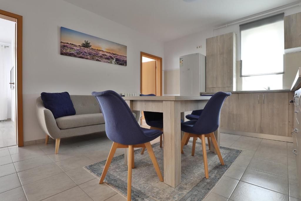 Ada Homes E620