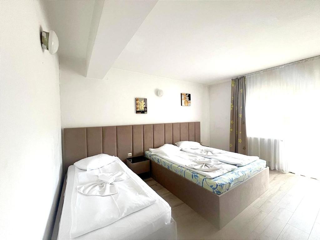 Aigi Rooms Vila