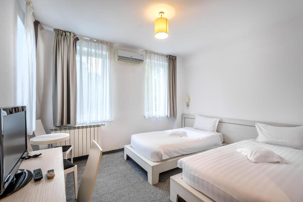 Alex&George Boutique Hotel