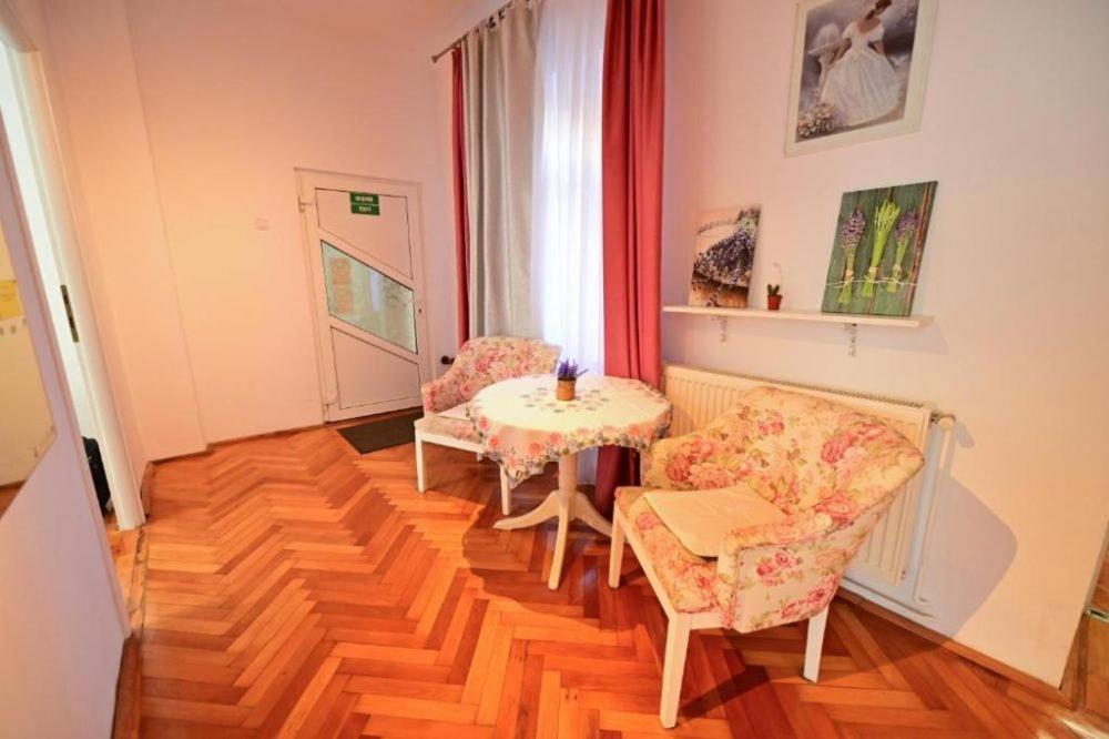 Apartament Naturo