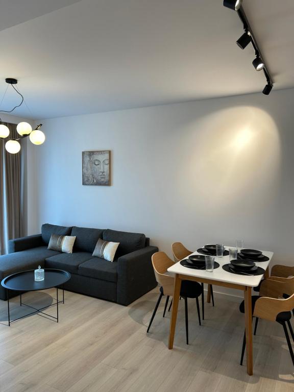 BinderHaus 27