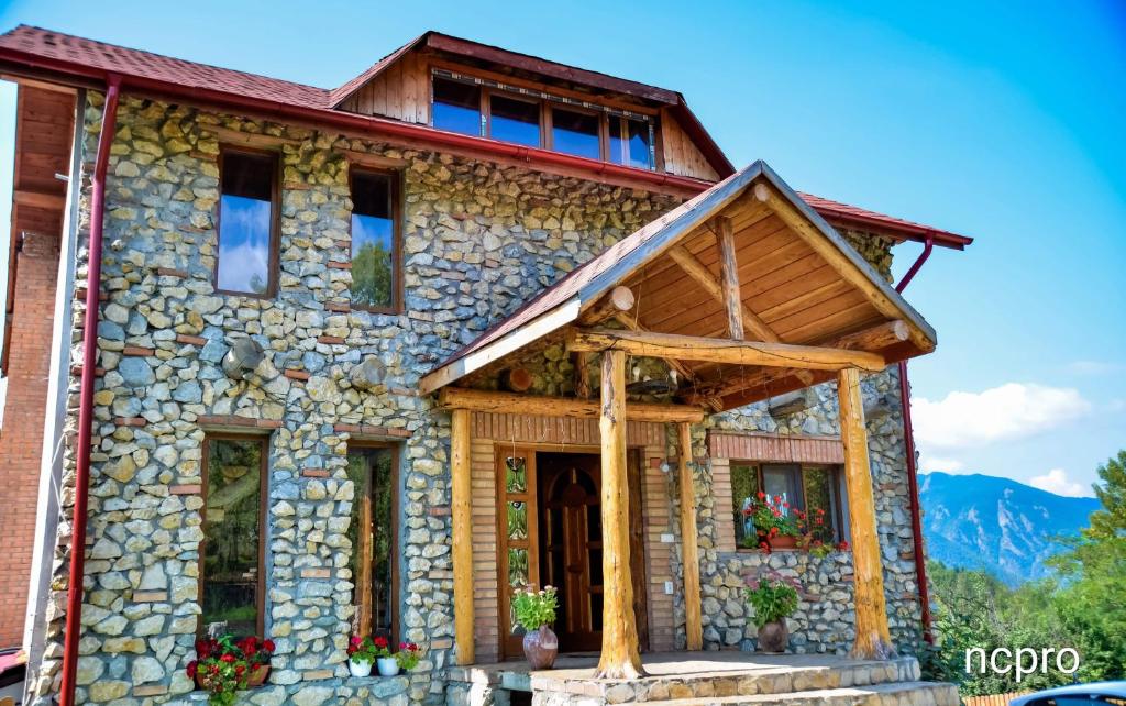 Casa din Piatra