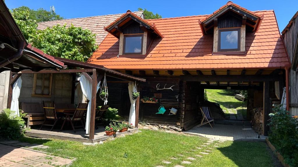 Casa veche “Old house”