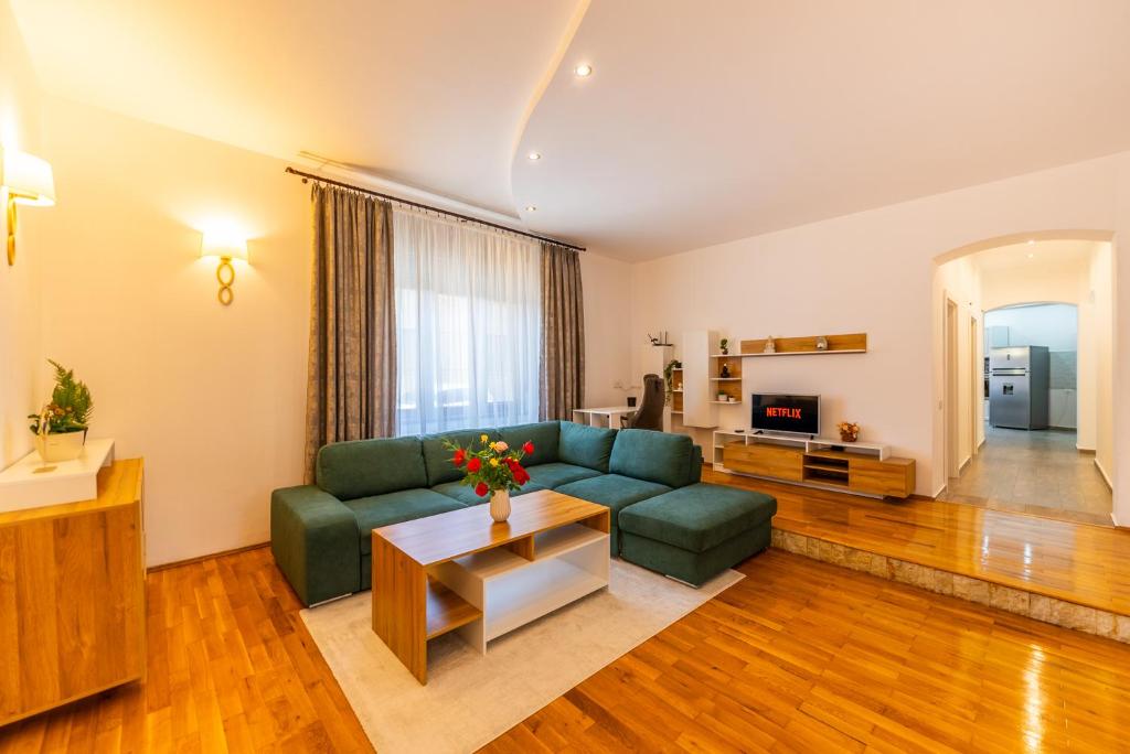 Central Family House With Self Check-in
