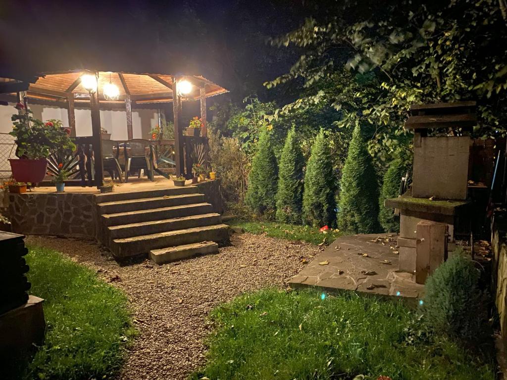 Chez Marcel Sinaia