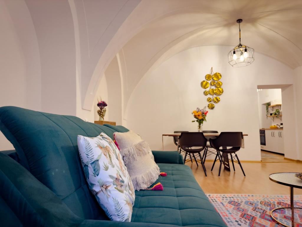 City Stairs Apartment 2
