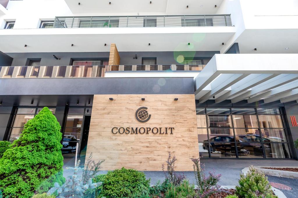 Cosmopolit Booking