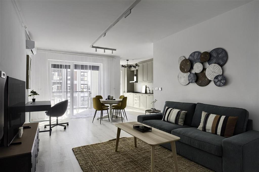 Cozy Accommodation - 2 Bedrooms at Adora Park