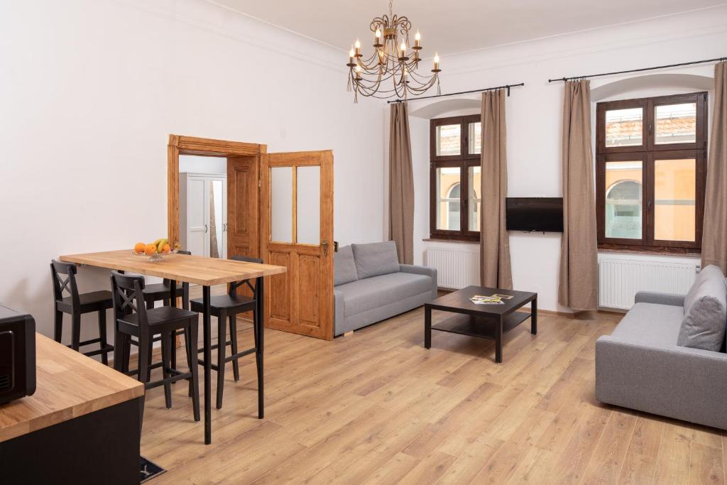 Hirscher Apartments
