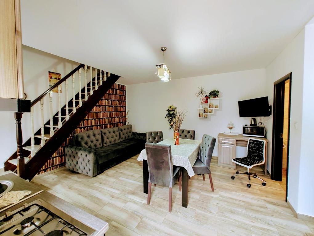 House Apartment Minerilor