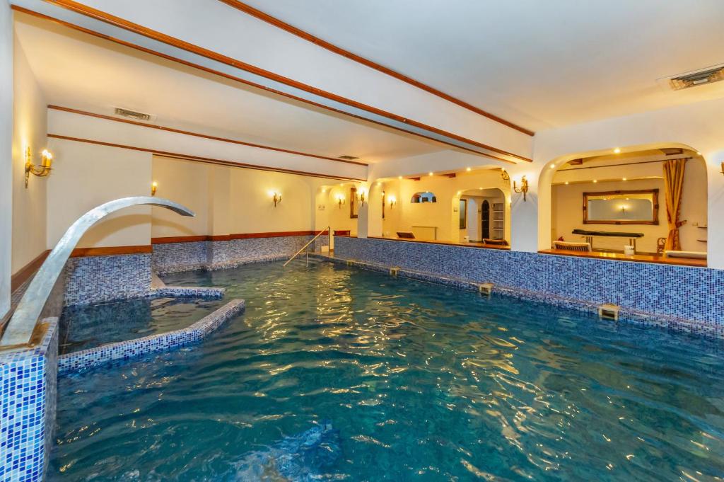 Hotel Imparatul Romanilor Hotel & SPA