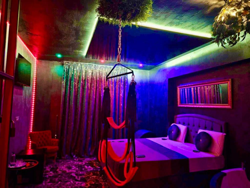 Love Room