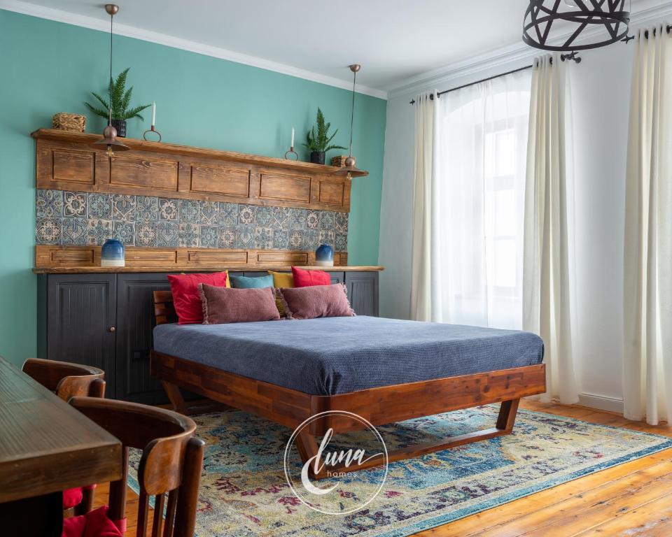 FLH - Luna Homes