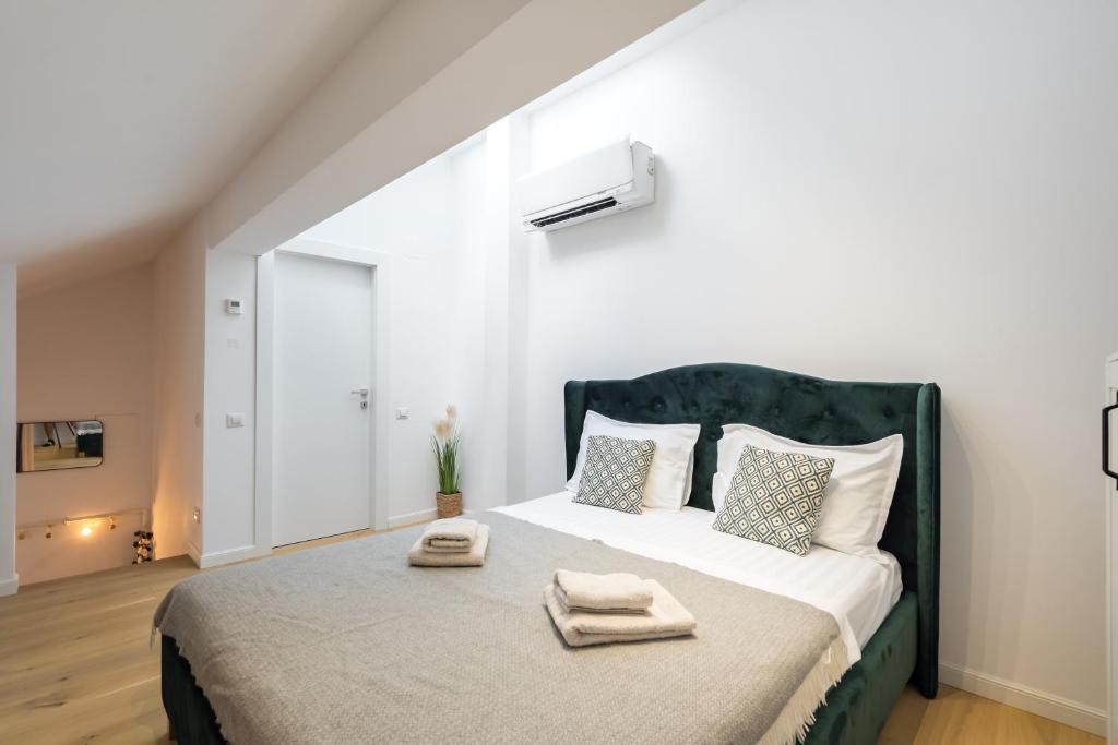 Luxury Central Lofts by Carmen Sylva