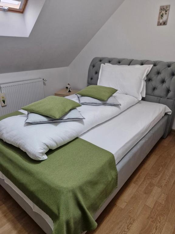 Mary Apartment