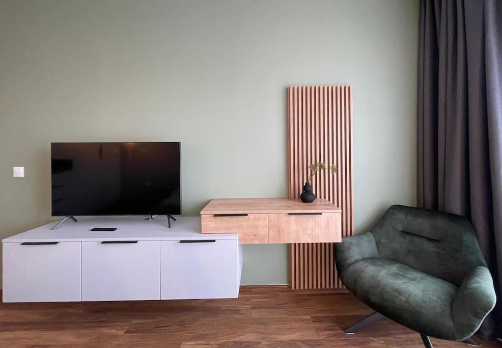 Minimalist Studio 5 Brașov