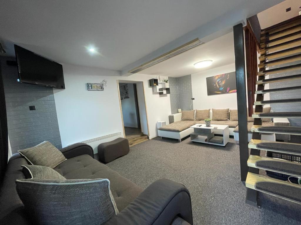 Morrison Apartments