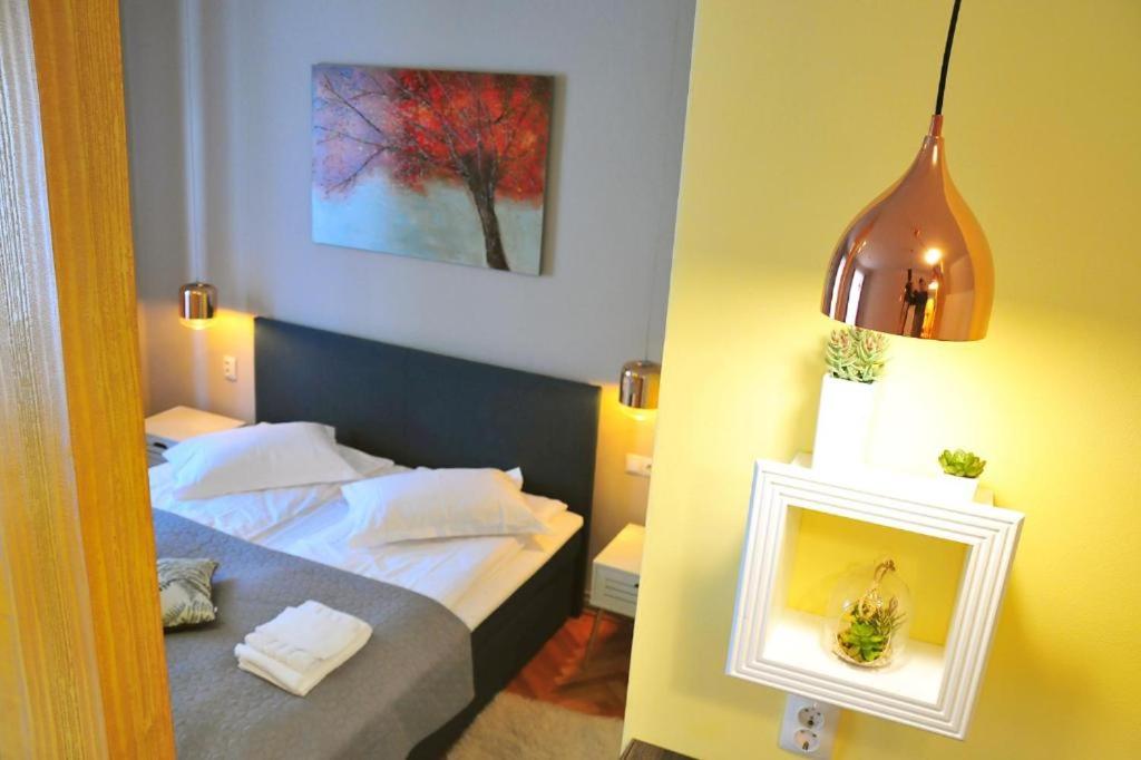 Noris Apartments