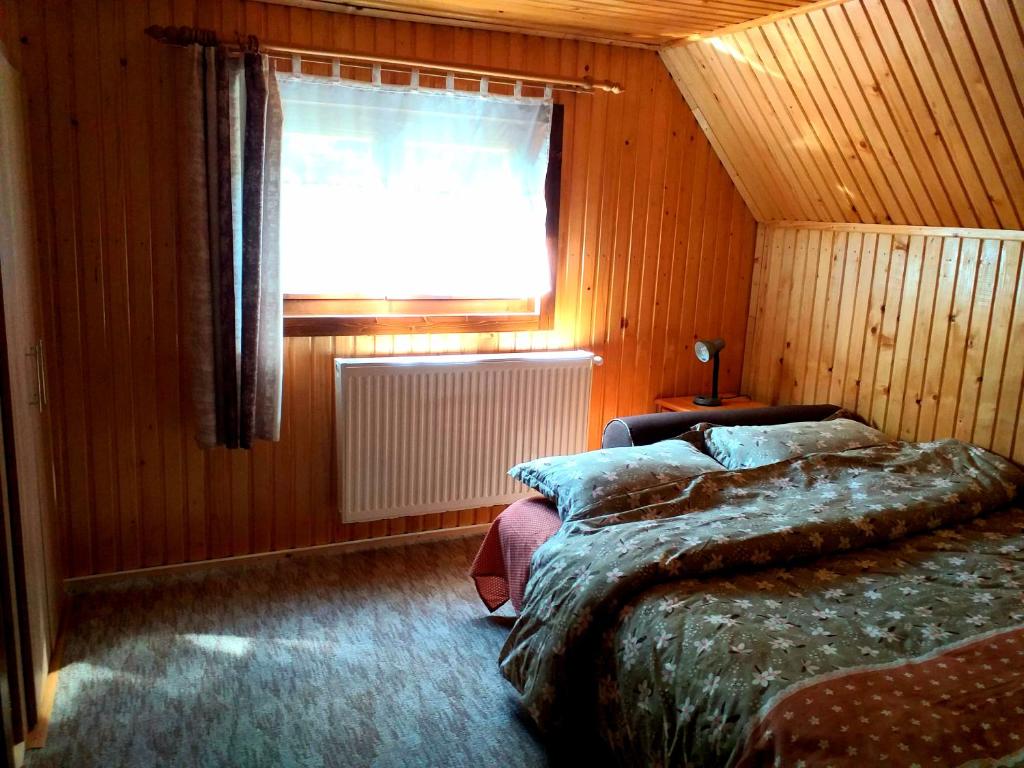 Pin chalet