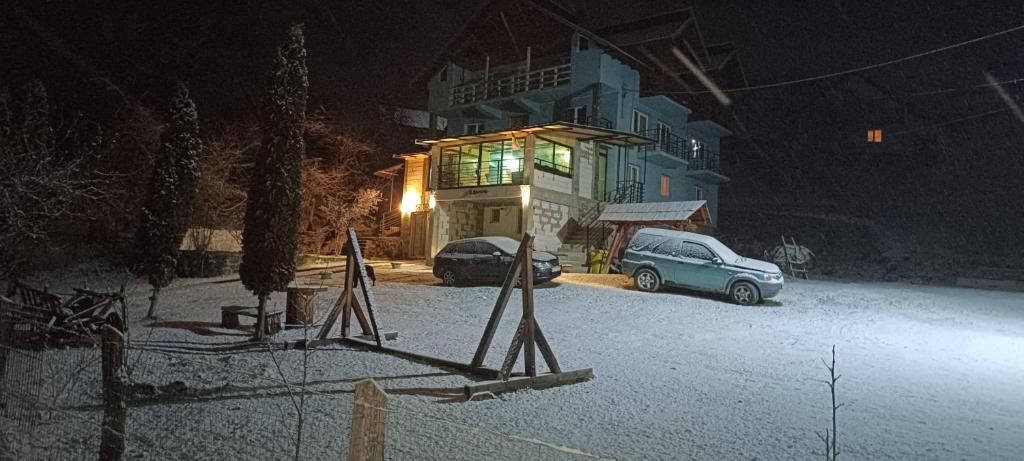 Casă de vacanţă ,,La Vălucu"