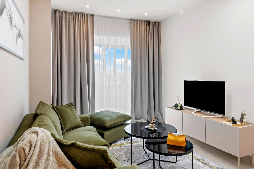 Rin Luxury Apartments Pool & Spa
