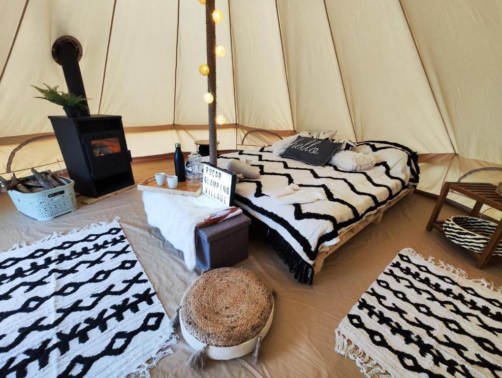 Rucăr Glamping Village