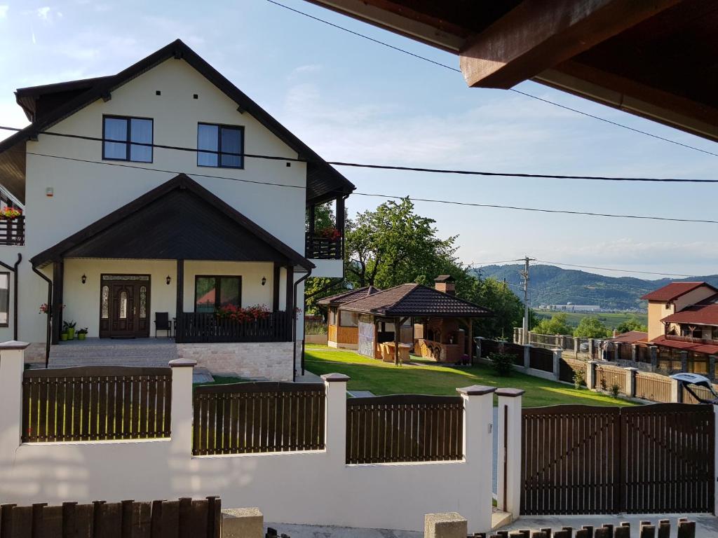 Casa Aryana, adults only