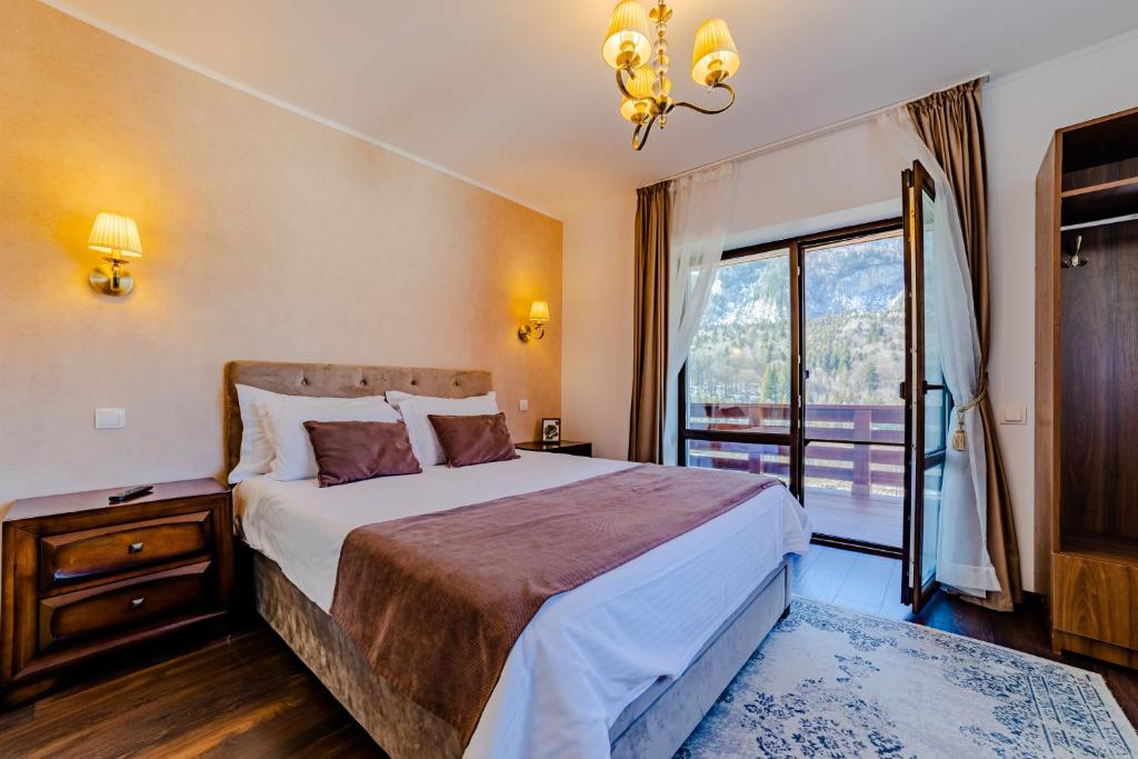 Yael Luxury Apartments 3